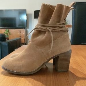 TOMS Suede Mila Booties